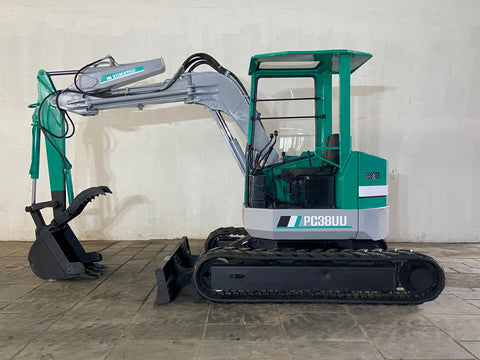 023.06 Komatsu PC38UU Mini Excavator S/N 2504