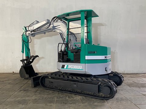 023.06 Komatsu PC38UU Mini Excavator S/N 2504