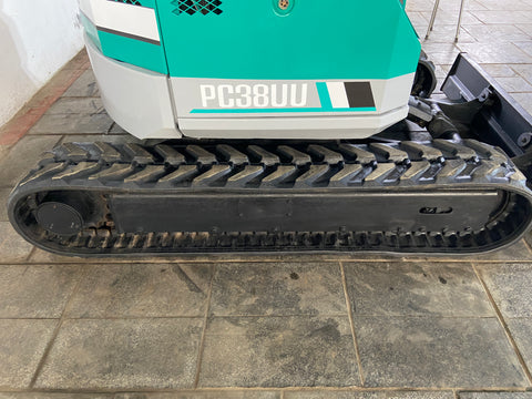 023.06 Komatsu PC38UU Mini Excavator S/N 2504