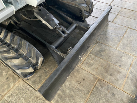 023.06 Komatsu PC38UU Mini Excavator S/N 2504