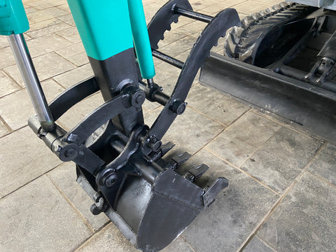 023.06 Komatsu PC38UU Mini Excavator S/N 2504