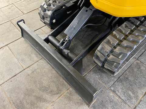 023.05 Komatsu PC28UU-2E Mini Excavator S/N 11310