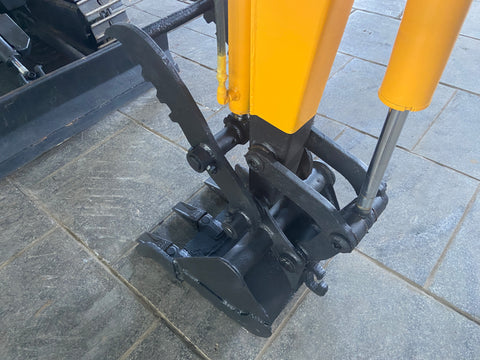 023.02 Komatsu PC10-3 Mini Excavator S/N 6097