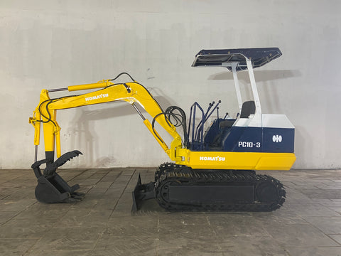 023.01 Komatsu PC10-3 Mini Excavator S/N 5823