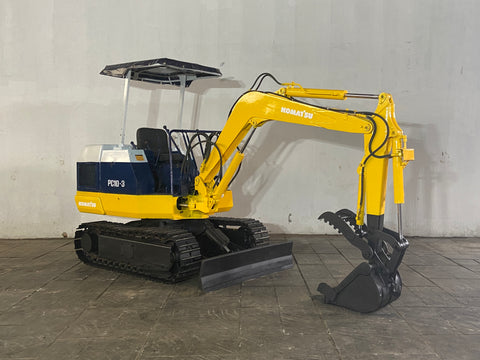 023.01 Komatsu PC10-3 Mini Excavator S/N 5823