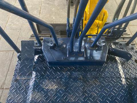 023.01 Komatsu PC10-3 Mini Excavator S/N 5823