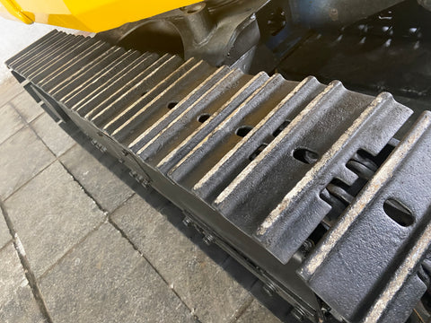 023.01 Komatsu PC10-3 Mini Excavator S/N 5823