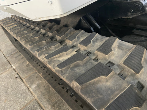 023.04 Komatsu PC28UU Mini Excavator S/N 4377