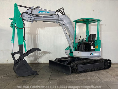 017.05 Komatsu PC50UU Mini Excavator S/N 1215