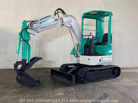017.03 Komatsu PC28UU Mini Excavator S/N 2760