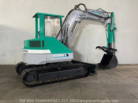 017.05 Komatsu PC50UU Mini Excavator S/N 1215