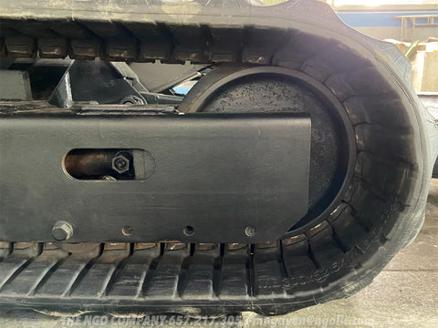 017.06 IHI IS-28PX Mini Excavator S/N 129132