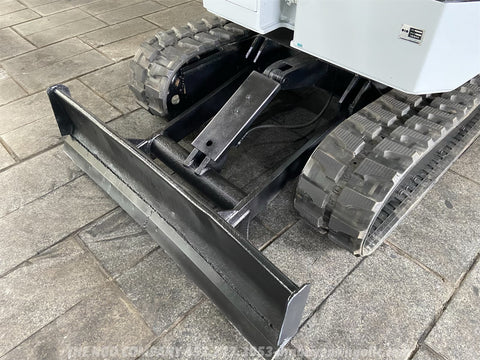 017.04 Komatsu PC28UU Mini Excavator S/N 3635