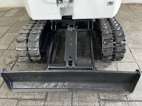 017.03 Komatsu PC28UU Mini Excavator S/N 2760