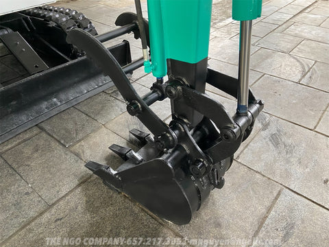 017.03 Komatsu PC28UU Mini Excavator S/N 2760