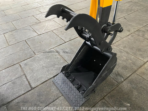 017.02 Komatsu PC20-5 Mini Excavator S/N 19836