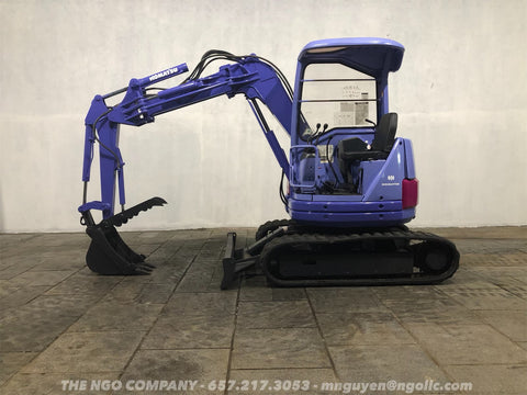 009.02 Komatsu PC28UU-2 Mini Excavator S/N 9977