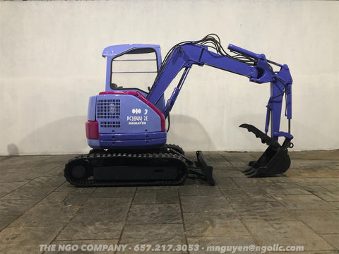 009.03 Komatsu PC28UU-2E Mini Excavator S/N 11581