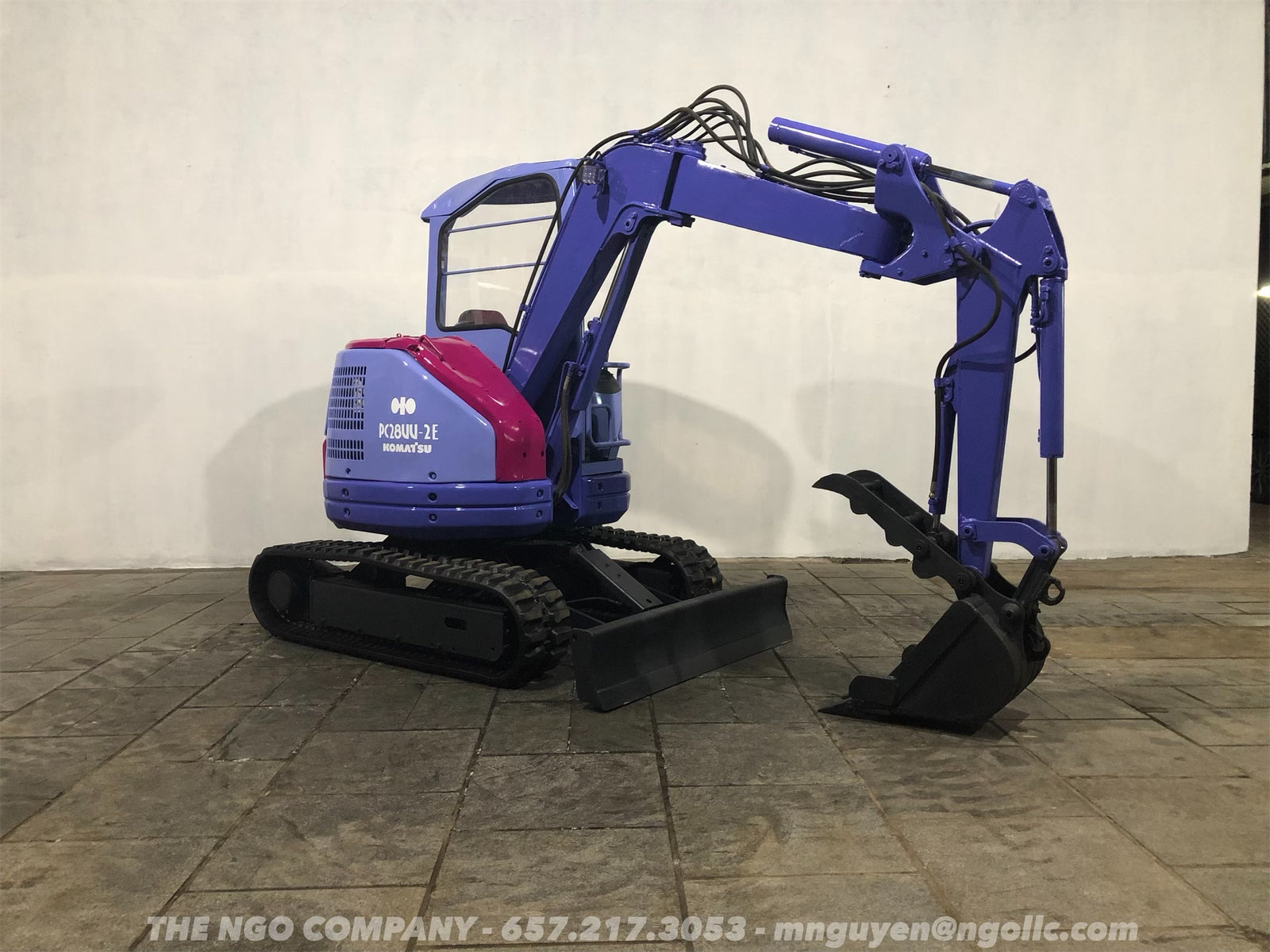 009.03 Komatsu PC28UU-2E Mini Excavator S/N 11581 – The NGO Company