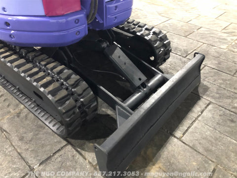 009.03 Komatsu PC28UU-2E Mini Excavator S/N 11581