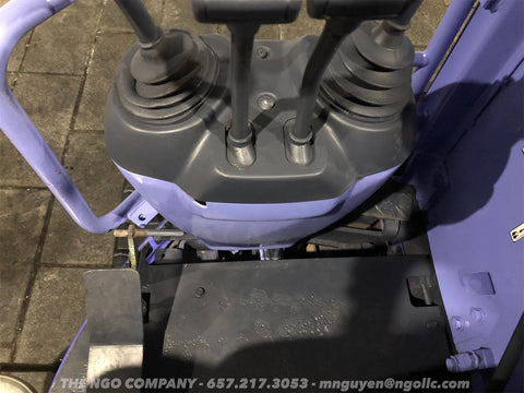 009.03 Komatsu PC28UU-2E Mini Excavator S/N 11581