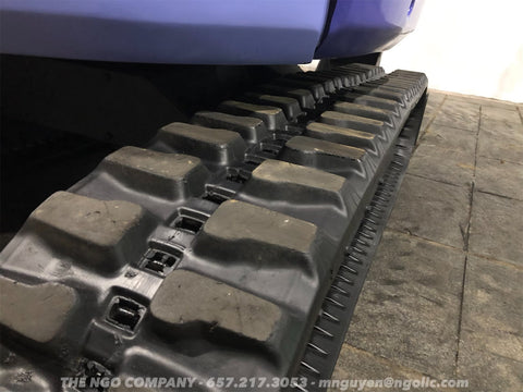 009.03 Komatsu PC28UU-2E Mini Excavator S/N 11581