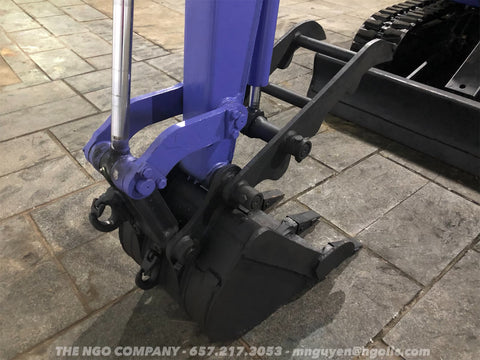 009.03 Komatsu PC28UU-2E Mini Excavator S/N 11581