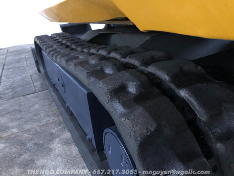 010.06 Komatsu PC15-2 Mini Excavator S/N 2865