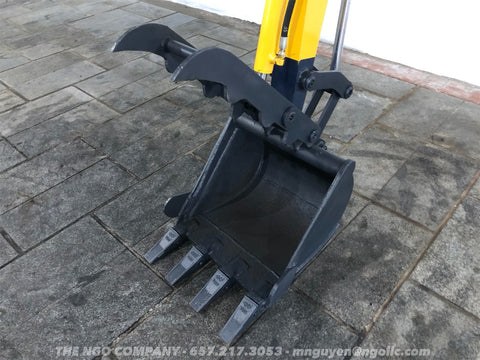 010.06 Komatsu PC15-2 Mini Excavator S/N 2865