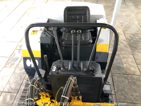 010.01 Komatsu PC10-2 Mini Excavator S/N 4860