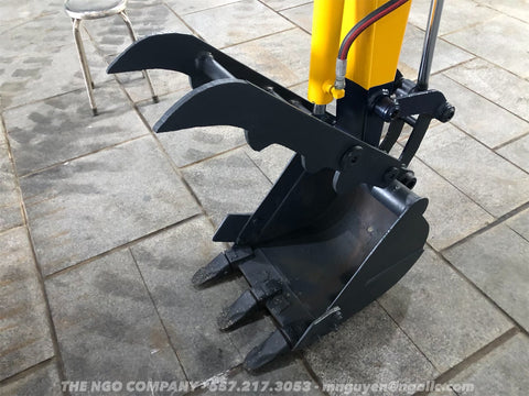 010.01 Komatsu PC10-2 Mini Excavator S/N 4860