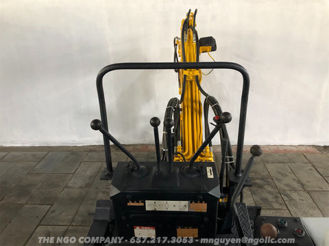 010.01 Komatsu PC10-2 Mini Excavator S/N 4860