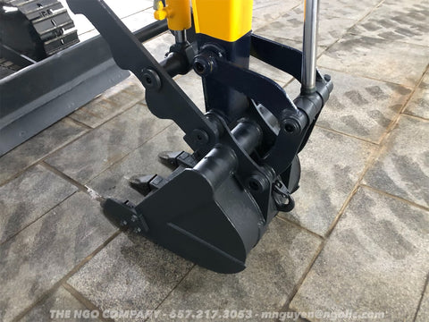 010.01 Komatsu PC10-2 Mini Excavator S/N 4860