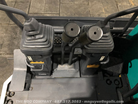 009.01 Komatsu PC38UU Mini Excavator S/N 1765