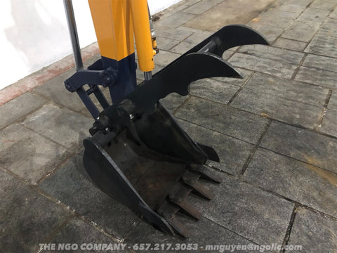 010.04 Komatsu PC10-5 Mini Excavator S/N 7066