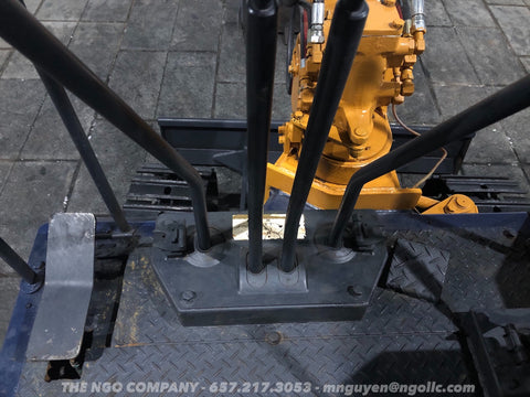 010.04 Komatsu PC10-5 Mini Excavator S/N 7066