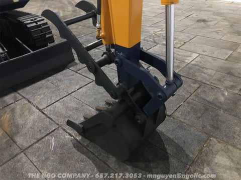 010.04 Komatsu PC10-5 Mini Excavator S/N 7066