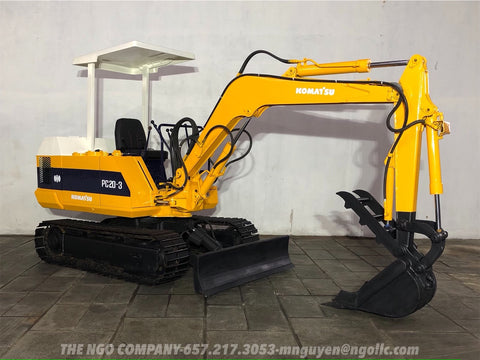 016.03 Komatsu PC20-3 Mini Excavator S/N 17477