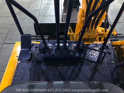 016.03 Komatsu PC20-3 Mini Excavator S/N 17477