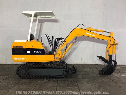 016.01 Komatsu PC10-3 Mini Excavator S/N 6657