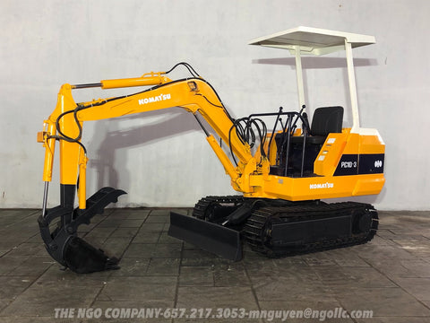 016.01 Komatsu PC10-3 Mini Excavator S/N 6657