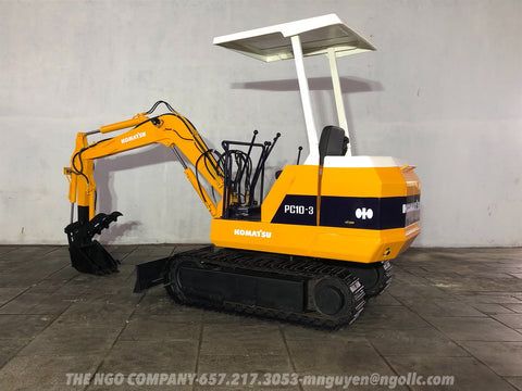 016.01 Komatsu PC10-3 Mini Excavator S/N 6657