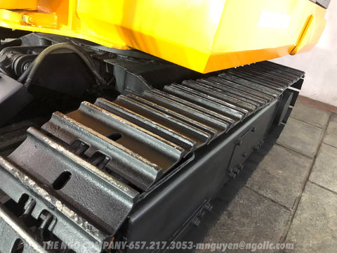 016.01 Komatsu PC10-3 Mini Excavator S/N 6657