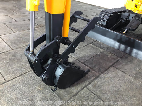 016.01 Komatsu PC10-3 Mini Excavator S/N 6657