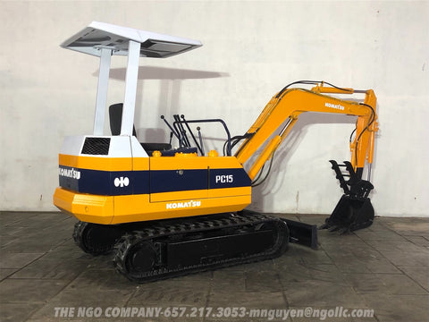 016.02 Komatsu PC15-1 Mini Excavator S/N 1723