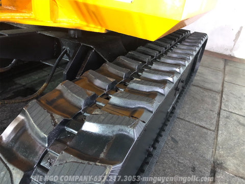 016.02 Komatsu PC15-1 Mini Excavator S/N 1723