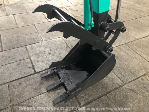 016.05 Komatsu PC28UU Mini Excavator S/N 1841