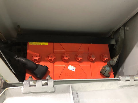 016.06 Komatsu PC28UU Mini Excavator S/N 2090