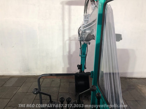 016.06 Komatsu PC28UU Mini Excavator S/N 2090