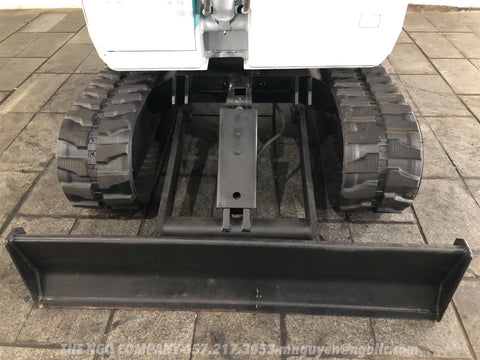 016.06 Komatsu PC28UU Mini Excavator S/N 2090